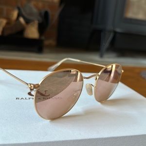 Rose gold Ray Bans; never worn